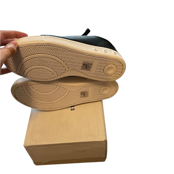 Rag and bone standard issue lace up sneakers NIB - Picture 2 of 5